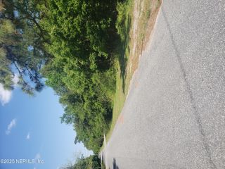 563 HAMMOND Boulevard, Jacksonville, FL 32220