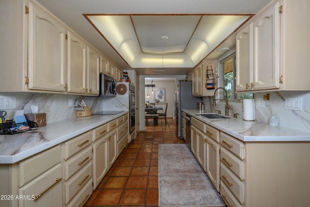 17638 N CONQUISTADOR Drive, Sun City West, AZ 85375