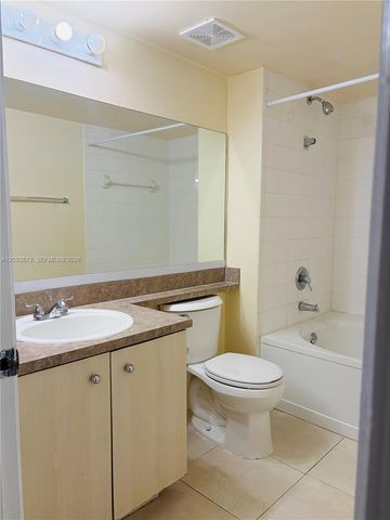 631 SW 111th Ln 205, Pembroke Pines, FL 33025
