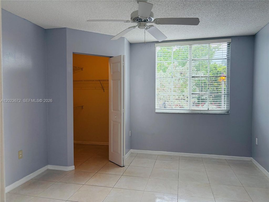 631 SW 111th Ln 205, Pembroke Pines, FL 33025