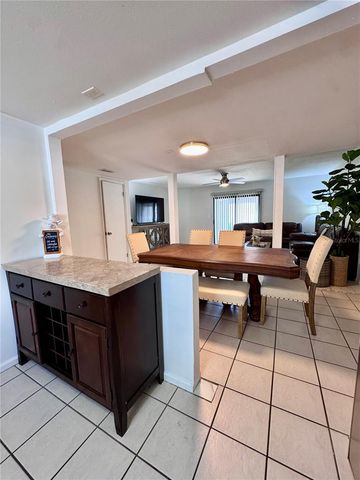 14804 WINDING CREEK COURT, Tampa, FL 33613