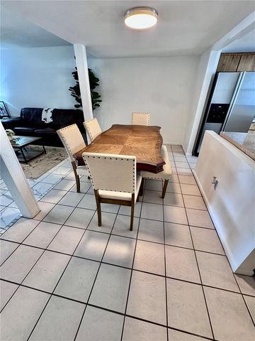 14804 WINDING CREEK COURT, Tampa, FL 33613