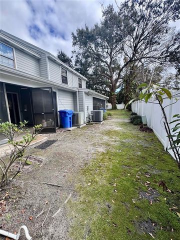 14804 WINDING CREEK COURT, Tampa, FL 33613