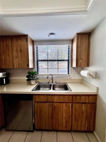 14804 WINDING CREEK COURT, Tampa, FL 33613