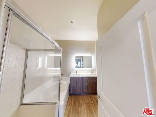 1041 Glendon Avenue 4151, Los Angeles, CA 90024