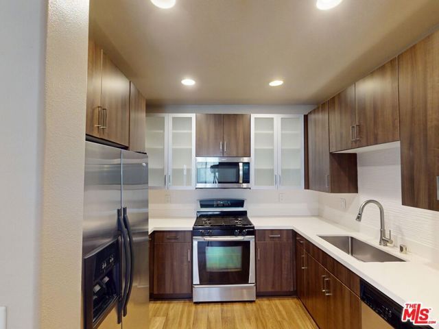 1041 Glendon Avenue 4151, Los Angeles, CA 90024