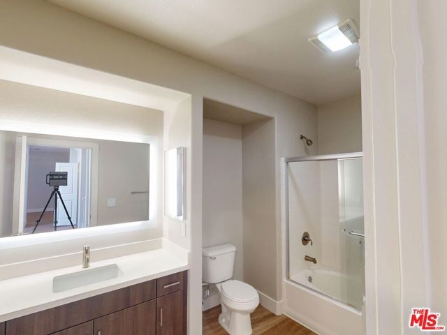 1041 Glendon Avenue 4151, Los Angeles, CA 90024