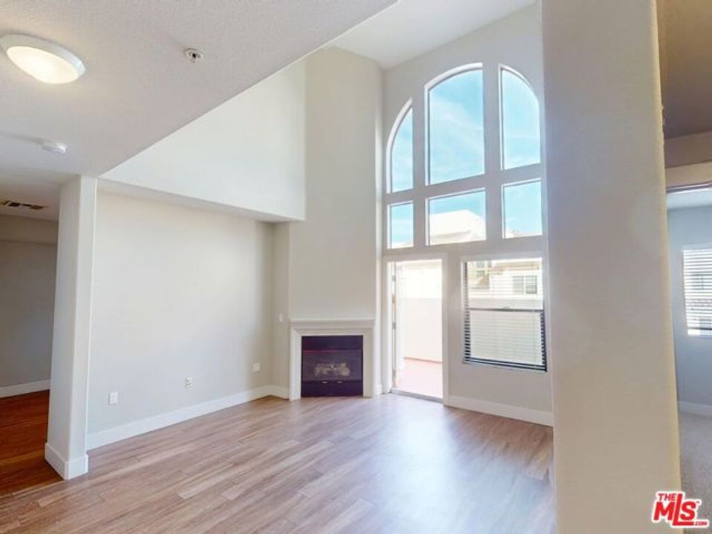 1041 Glendon Avenue 4151, Los Angeles, CA 90024