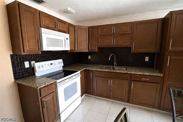 156 SW 47th TER 1, Cape Coral, FL 33914