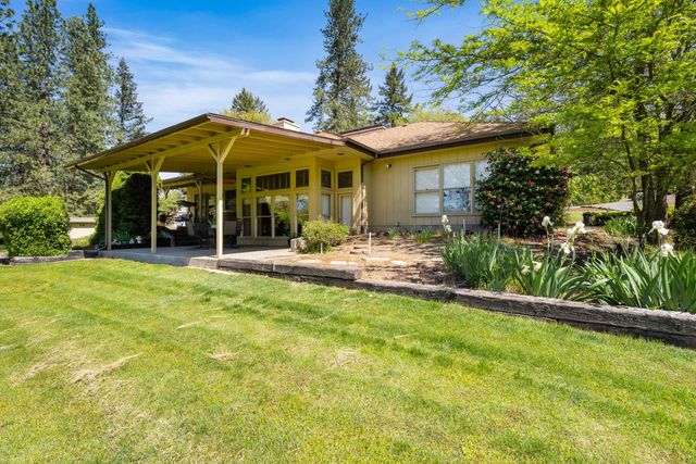 254 El Camino Way, Grants Pass, OR 97526