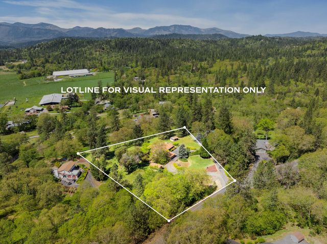 254 El Camino Way, Grants Pass, OR 97526