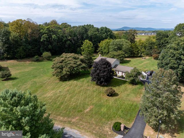 525 APPIAN WAY, Martinsburg, WV 25403