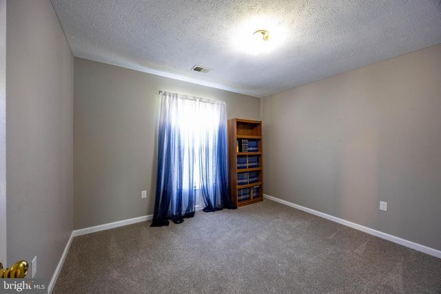 525 APPIAN WAY, Martinsburg, WV 25403