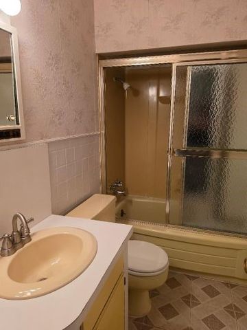 209 Helen Drive, Arlington, TX 76011