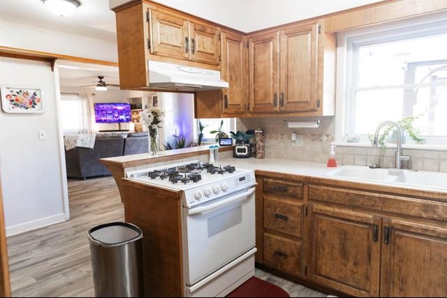 721 E 4th Street, Chandler, OK 74834