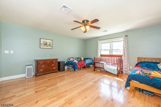 47 Grove St, West Milford Twp., NJ 07438