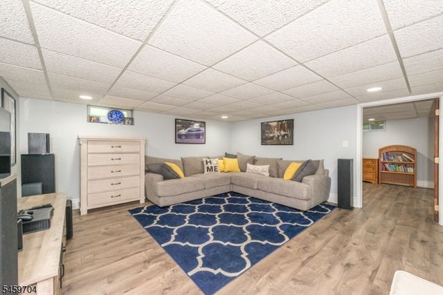 47 Grove St, West Milford Twp., NJ 07438