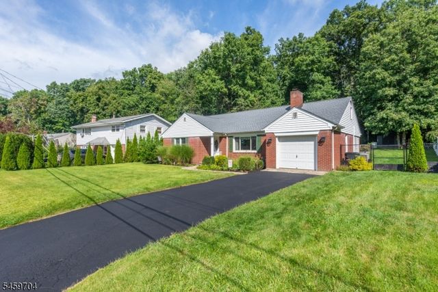 47 Grove St, West Milford Twp., NJ 07438