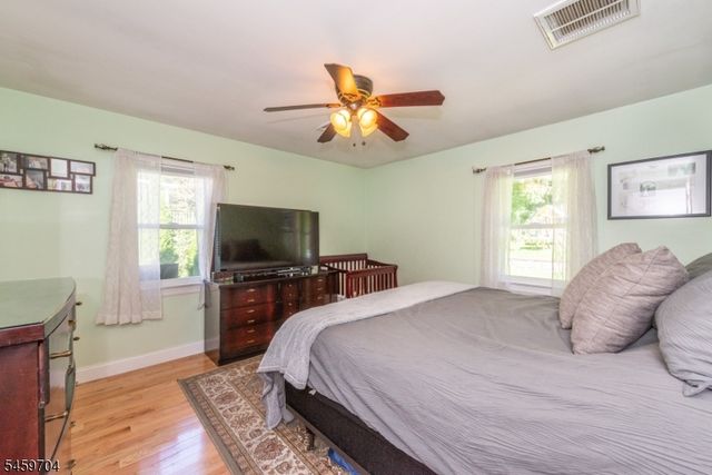 47 Grove St, West Milford Twp., NJ 07438