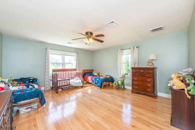 47 Grove St, West Milford Twp., NJ 07438