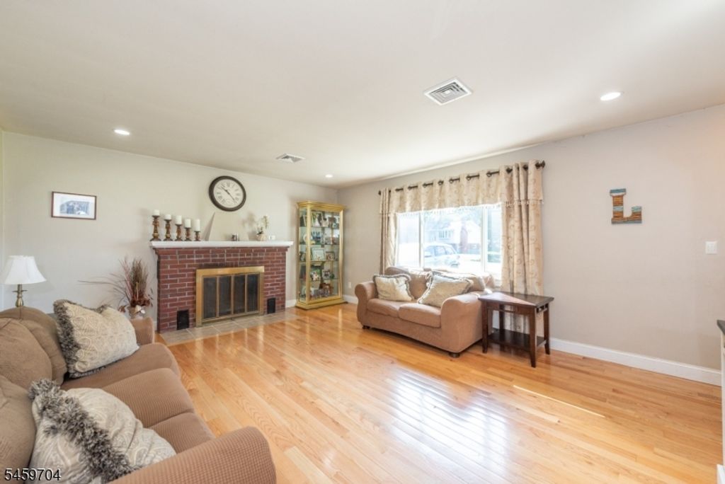 47 Grove St, West Milford Twp., NJ 07438 — photo 4