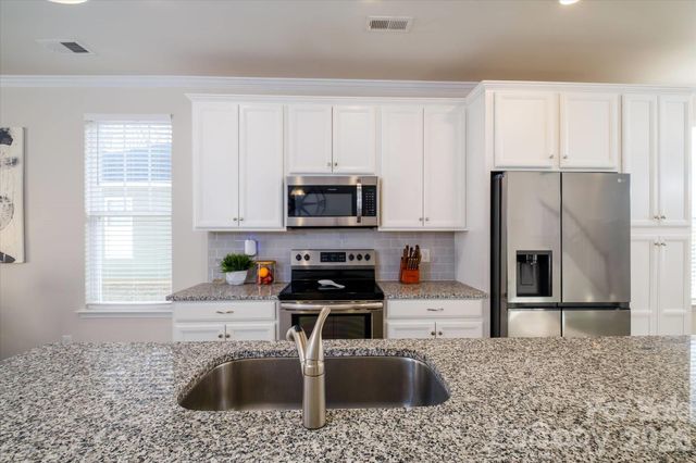 8156 Merryvale Lane, Charlotte, NC 28214