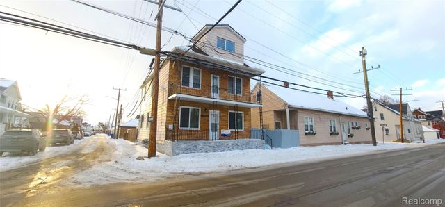 11705 Mackay Street, Hamtramck, MI 48212