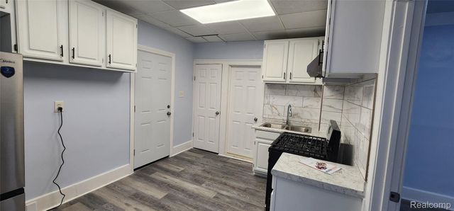 11705 Mackay Street, Hamtramck, MI 48212