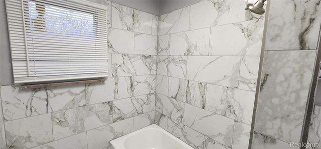 11705 Mackay Street, Hamtramck, MI 48212