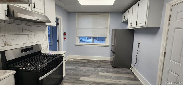 11705 Mackay Street, Hamtramck, MI 48212