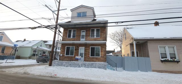 11705 Mackay Street, Hamtramck, MI 48212