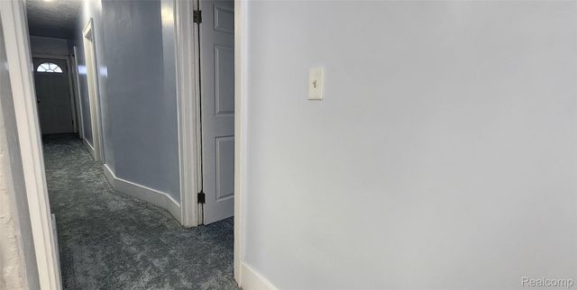 11705 Mackay Street, Hamtramck, MI 48212