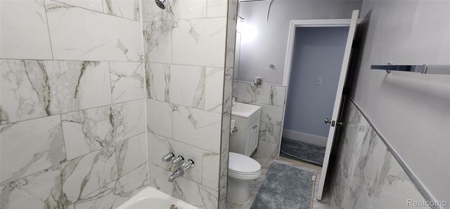 11705 Mackay Street, Hamtramck, MI 48212