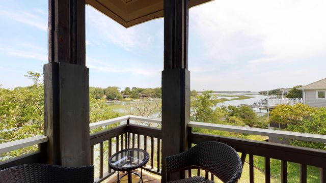 268 Little Oak Island Drive, Folly Beach, SC 29439