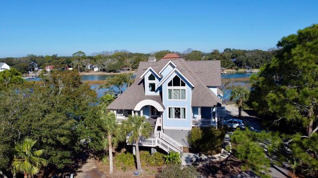 268 Little Oak Island Drive, Folly Beach, SC 29439