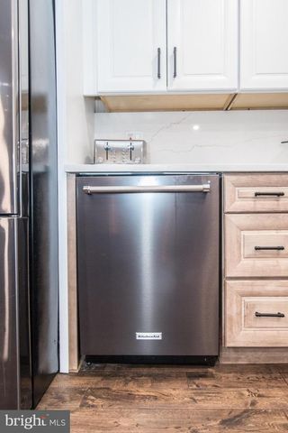 3278 OAK RD, Huntingdon Valley, PA 19006