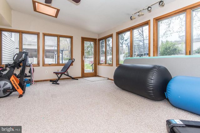 3278 OAK RD, Huntingdon Valley, PA 19006