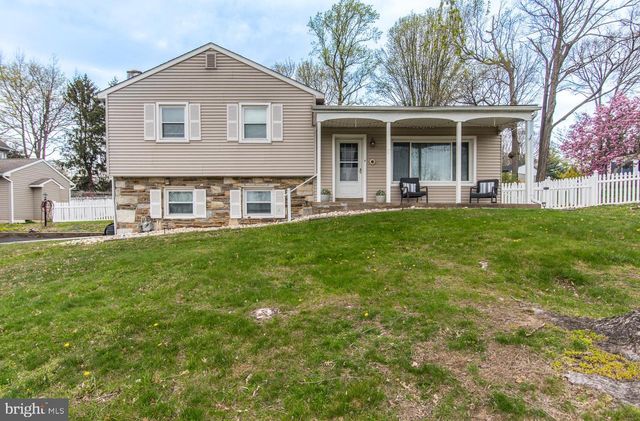 3278 OAK RD, Huntingdon Valley, PA 19006