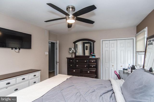 3278 OAK RD, Huntingdon Valley, PA 19006