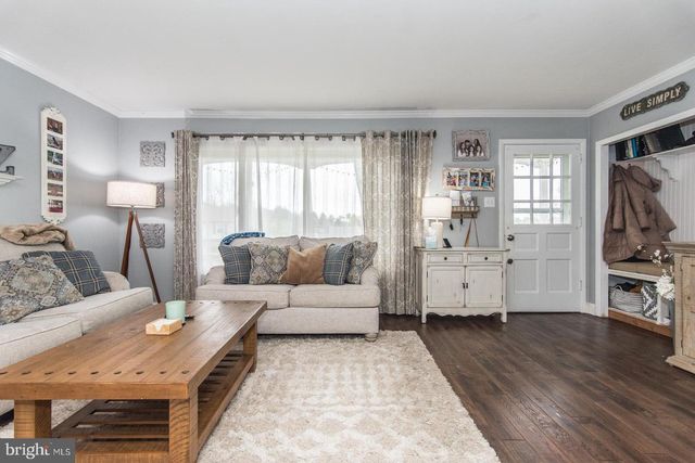 3278 OAK RD, Huntingdon Valley, PA 19006