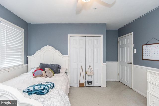 3278 OAK RD, Huntingdon Valley, PA 19006