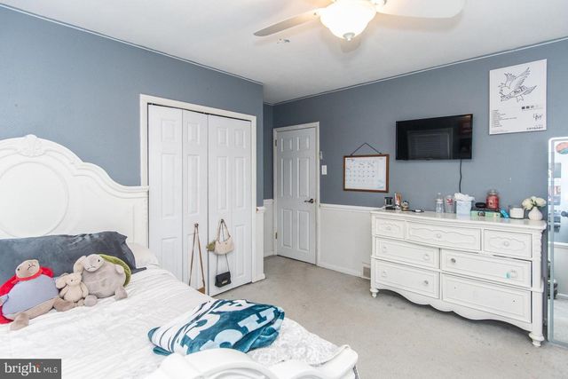 3278 OAK RD, Huntingdon Valley, PA 19006