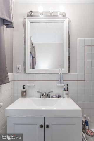 3278 OAK RD, Huntingdon Valley, PA 19006