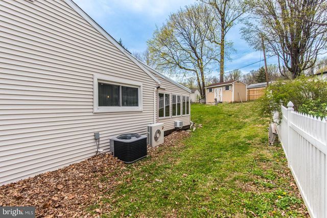 3278 OAK RD, Huntingdon Valley, PA 19006