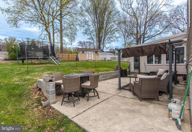 3278 OAK RD, Huntingdon Valley, PA 19006