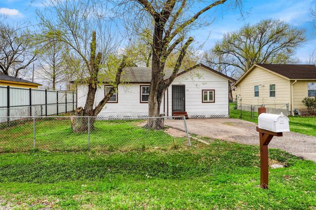 1114 Blackwood Avenue, Houston, TX 77032