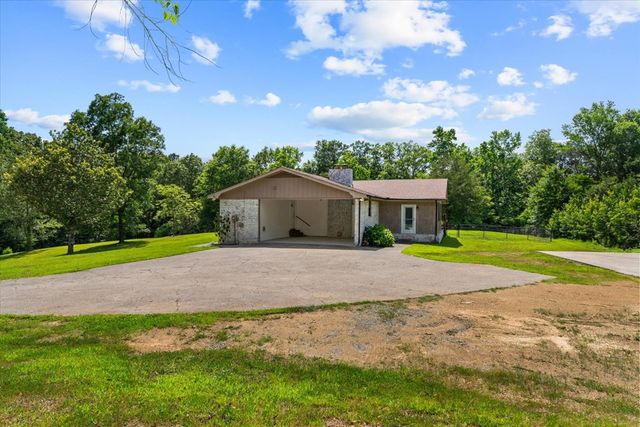 253 Love Drive, Chatsworth, GA 30705