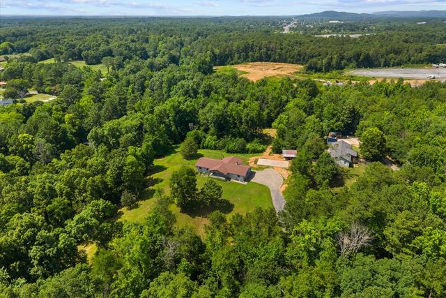 253 Love Drive, Chatsworth, GA 30705