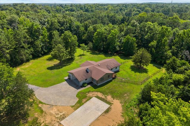 253 Love Drive, Chatsworth, GA 30705
