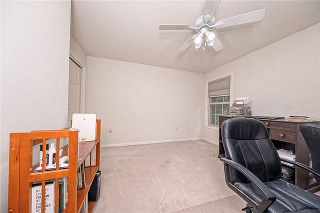 417 Farrington Dr, Seven Fields Boro, PA 16046